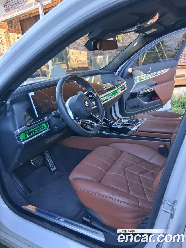 BMW 7 Series (G70) 740d xDrive M Sport 2025 — фото 5