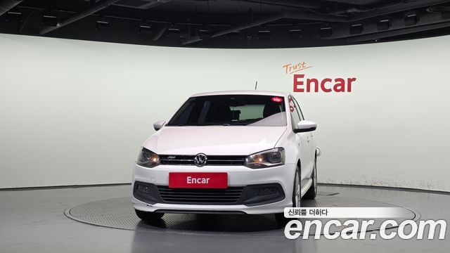 Volkswagen Polo 1.6 TDI R-Line 5th 2013 — фото 3