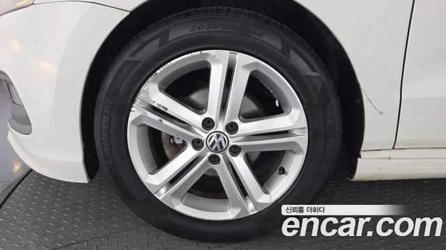 Volkswagen Polo 1.6 TDI R-Line 5th 2013 — фото 5