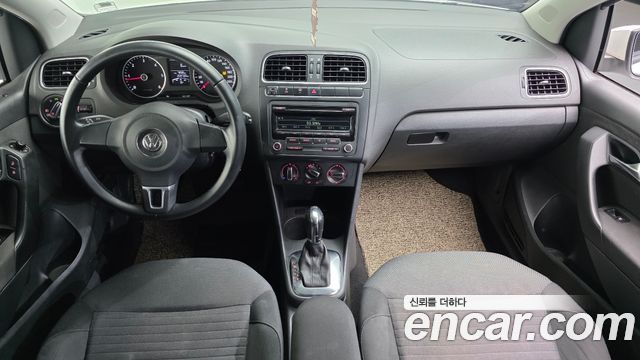 Volkswagen Polo 1.6 TDI R-Line 5th 2013 — фото 7