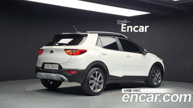 Kia Stonic 1.4 Prestige 2018 — фото 2