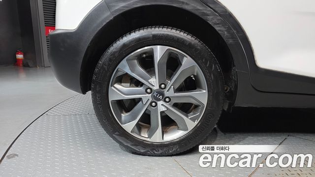 Kia Stonic 1.4 Prestige 2018 — фото 5