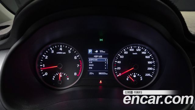 Kia Stonic 1.4 Prestige 2018 — фото 8