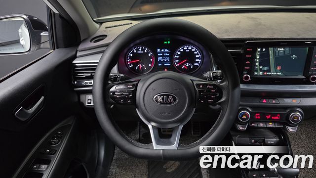 Kia Stonic 1.4 Prestige 2018 — фото 13