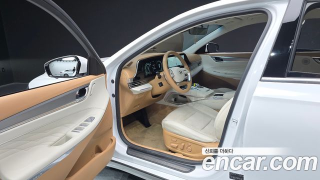 Hyundai Grandeur Hybrid (IG) Calligraphy 2023 — фото 10