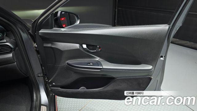 Hyundai Veloster (JS) 2.0 N 2019 — фото 25