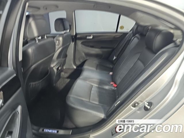 Hyundai Genesis BH 330 Luxury Standard 2012 — фото 17