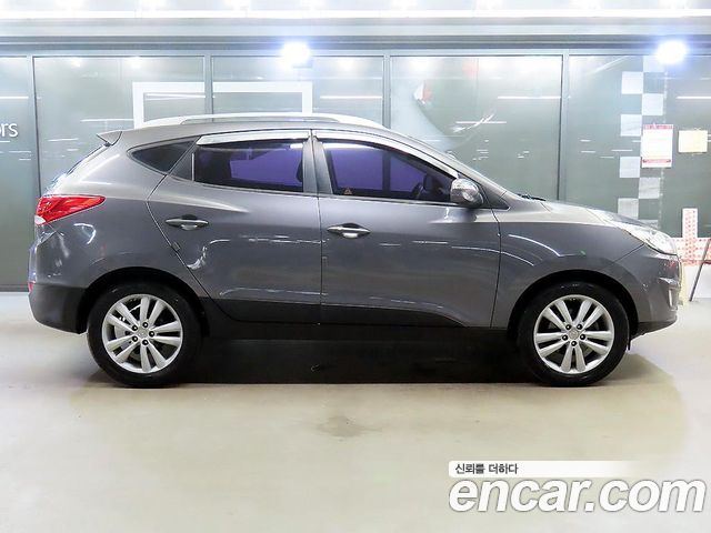Hyundai Tucson ix Diesel 2WD LX20 Modern 2013 — фото 3