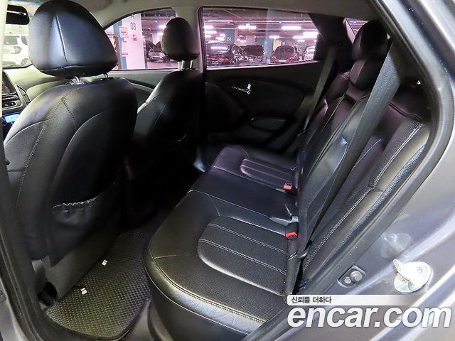 Hyundai Tucson ix Diesel 2WD LX20 Modern 2013 — фото 7
