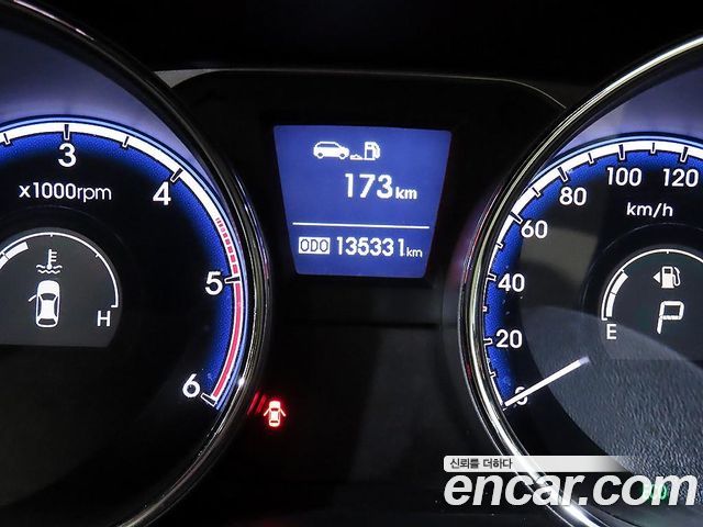Hyundai Tucson ix Diesel 2WD LX20 Modern 2013 — фото 9