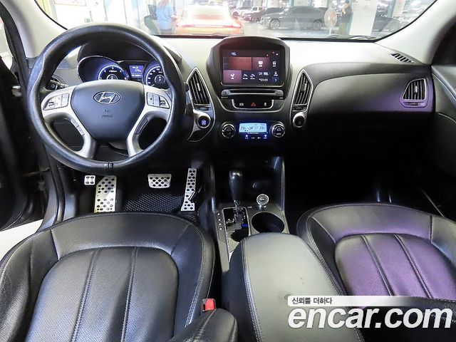 Hyundai Tucson ix Diesel 2WD LX20 Modern 2013 — фото 10
