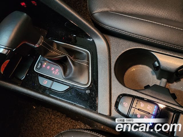 Kia Niro 1.6 HEV Prestige 2020 — фото 9