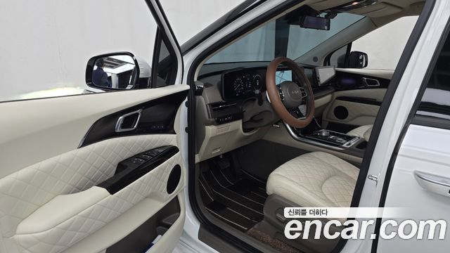 Kia Carnival (IV) Gasoline 9-seater Limousine(Special vehicle) 2023 — фото 10