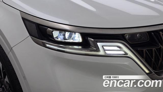 Kia Carnival (IV) Gasoline 9-seater Limousine(Special vehicle) 2023 — фото 22