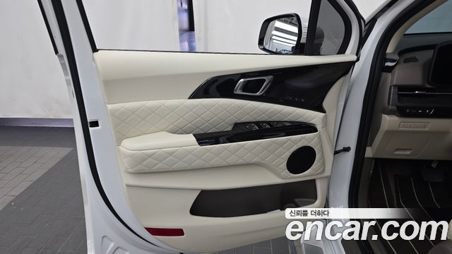Kia Carnival (IV) Gasoline 9-seater Limousine(Special vehicle) 2023 — фото 25