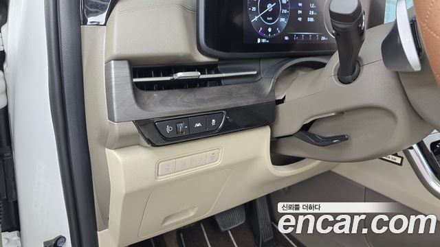 Kia Carnival (IV) Gasoline 9-seater Limousine(Special vehicle) 2023 — фото 28