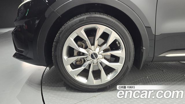 Kia Sorento (IV) Diesel 2.2 2WD Prestige 2023 — фото 5