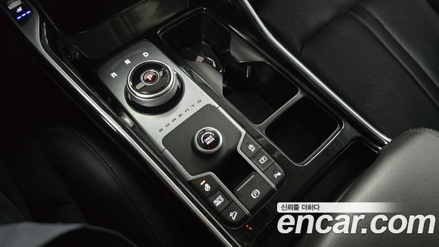 Kia Sorento (IV) Diesel 2.2 2WD Prestige 2023 — фото 9