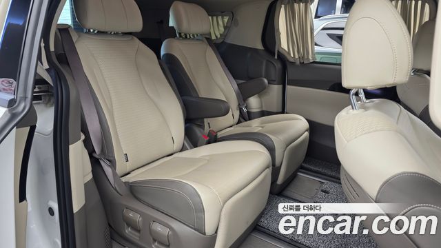 Kia Carnival (IV) Gasoline 7-Seater Hi-Limousine Signature 2023 — фото 11