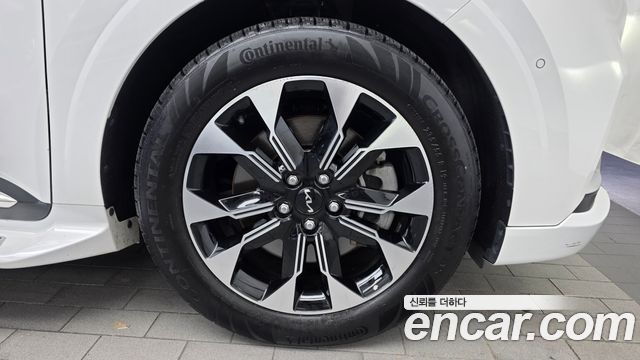 Kia Carnival (IV) Gasoline 7-Seater Hi-Limousine Signature 2023 — фото 21