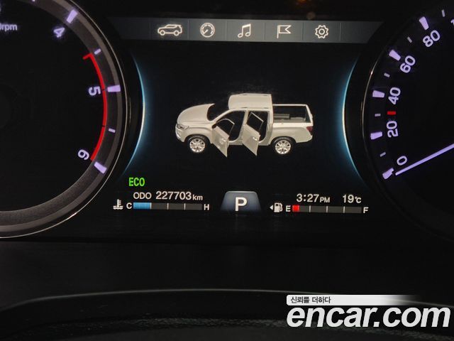 KG Mobility (SsangYong) Rexton Sports Diesel 2.2 4WD Noblesse 2019 — фото 9