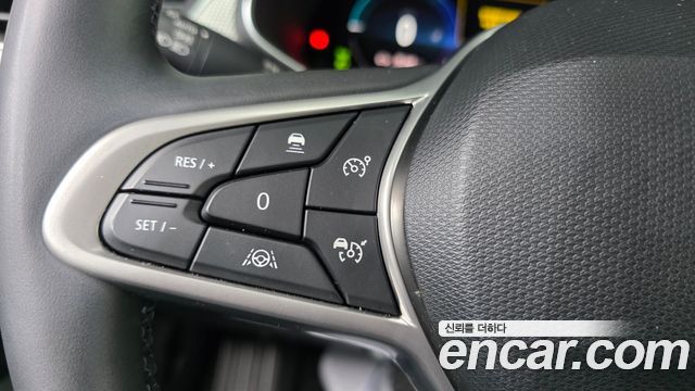 Renault Korea Arkana 1.6 E-TECH Iconic 2025 — фото 19