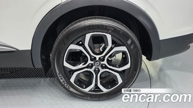 Renault Korea Arkana 1.6 E-TECH Iconic 2025 — фото 21