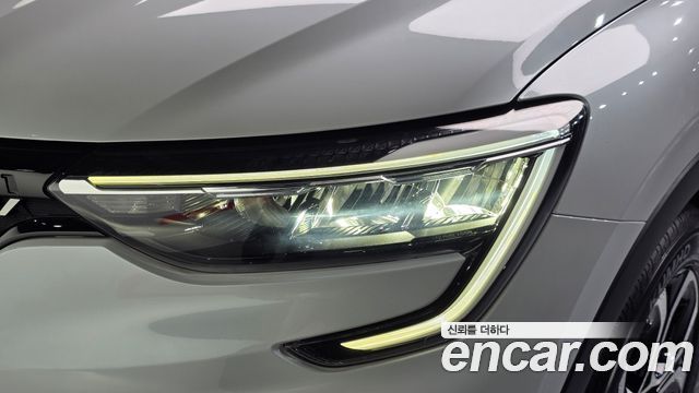 Renault Korea Arkana 1.6 E-TECH Iconic 2025 — фото 22