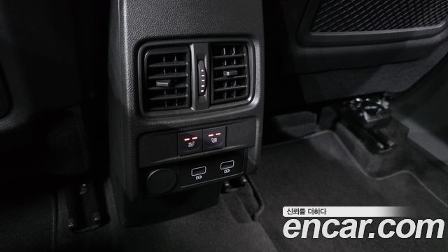 Renault Korea Arkana 1.6 E-TECH Iconic 2025 — фото 29