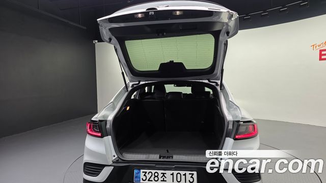 Renault Korea Arkana 1.6 E-TECH Iconic 2025 — фото 31
