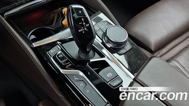 BMW 6 Series GT (G32) 640i xDrive M Sport 2019 — фото 8