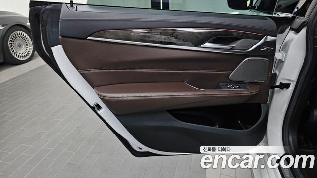 BMW 6 Series GT (G32) 640i xDrive M Sport 2019 — фото 17