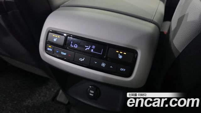 Hyundai Palisade Diesel 2.2 2WD Le Blanc 2024 — фото 30