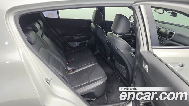 Kia Sportage The Bold Diesel 2.0 2WD Prestige 2019 — фото 12