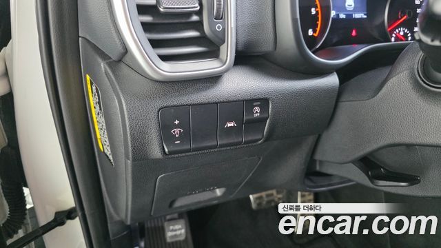 Kia Sportage The Bold Diesel 2.0 2WD Prestige 2019 — фото 16