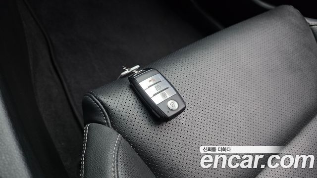 Kia Sportage The Bold Diesel 2.0 2WD Prestige 2019 — фото 29