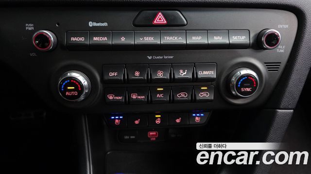 Kia Sportage The Bold Diesel 2.0 2WD Prestige 2019 — фото 30