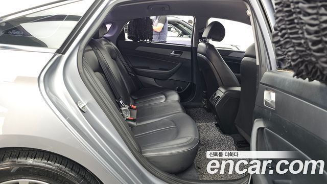 Hyundai Sonata (LF) 2.0 Style Special 2016 — фото 16