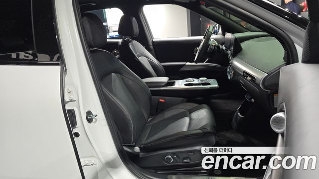 Genesis GV60 Standard 2022 — фото 12