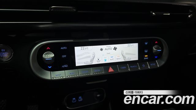 Genesis GV60 Standard 2022 — фото 27