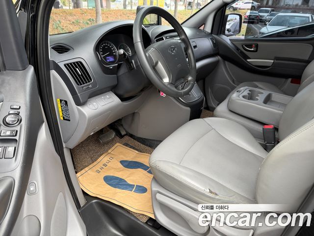 Hyundai Grand Starex Van 3-Seater Smart 2019 — фото 16