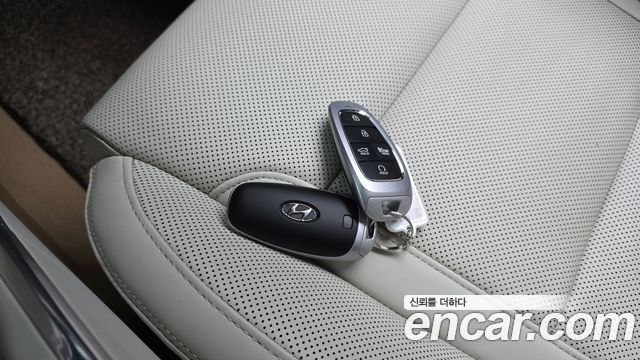 Hyundai Grandeur (IG) 2.5 Exclusice 2022 — фото 19