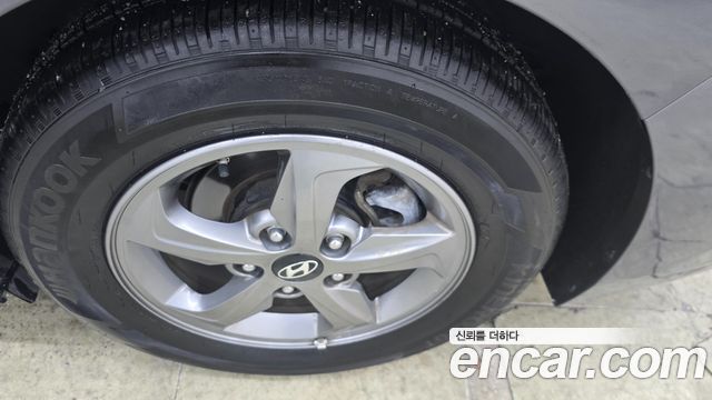 Hyundai Avante (AD) 1.6 GDI Smart 2017 — фото 19