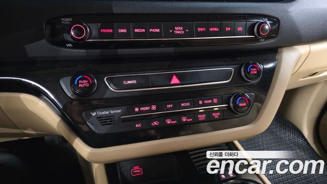 Kia Carnival 9-seater Hi-Limousine Prestige 2016 — фото 16