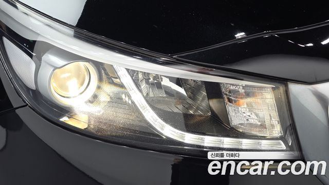 Kia Carnival 9-seater Hi-Limousine Prestige 2016 — фото 22