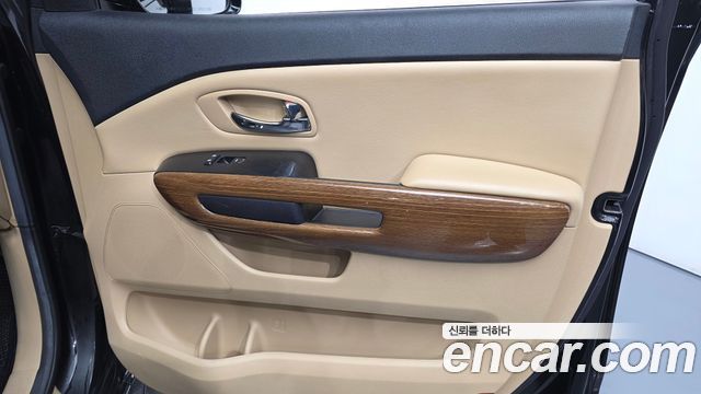 Kia Carnival 9-seater Hi-Limousine Prestige 2016 — фото 25