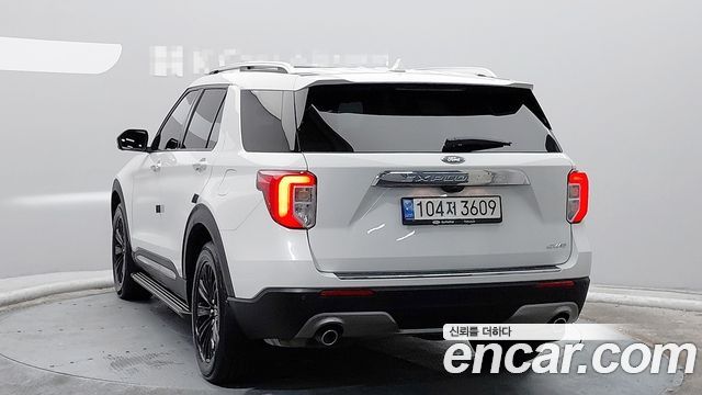 Ford Explorer (VI) 2.3 LimIted 4WD 2021 — фото 2