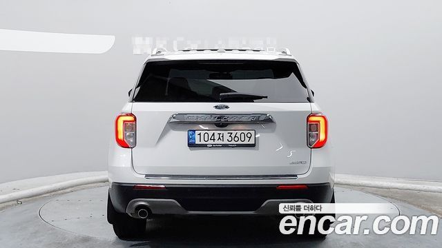 Ford Explorer (VI) 2.3 LimIted 4WD 2021 — фото 4