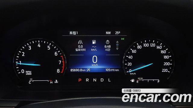 Ford Explorer (VI) 2.3 LimIted 4WD 2021 — фото 8