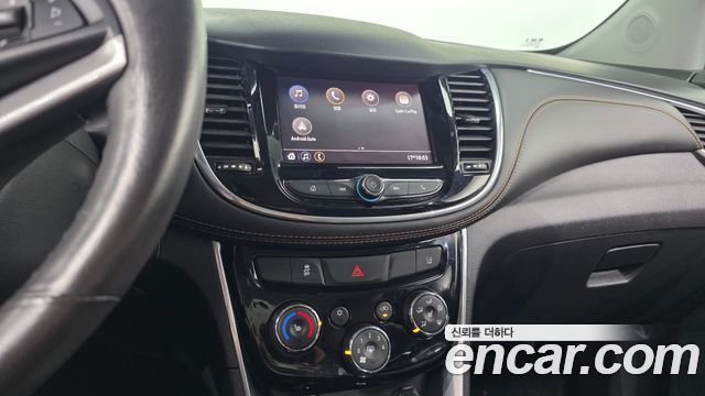 Chevrolet Trax 1.4 Premier 2020 — фото 13